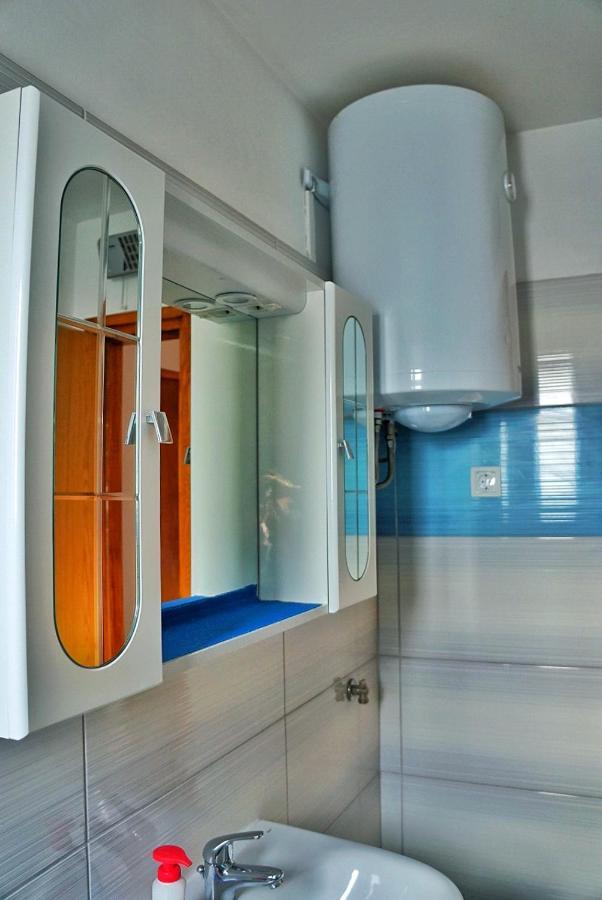 Apartmani Vesna Zambratija  Buitenkant foto