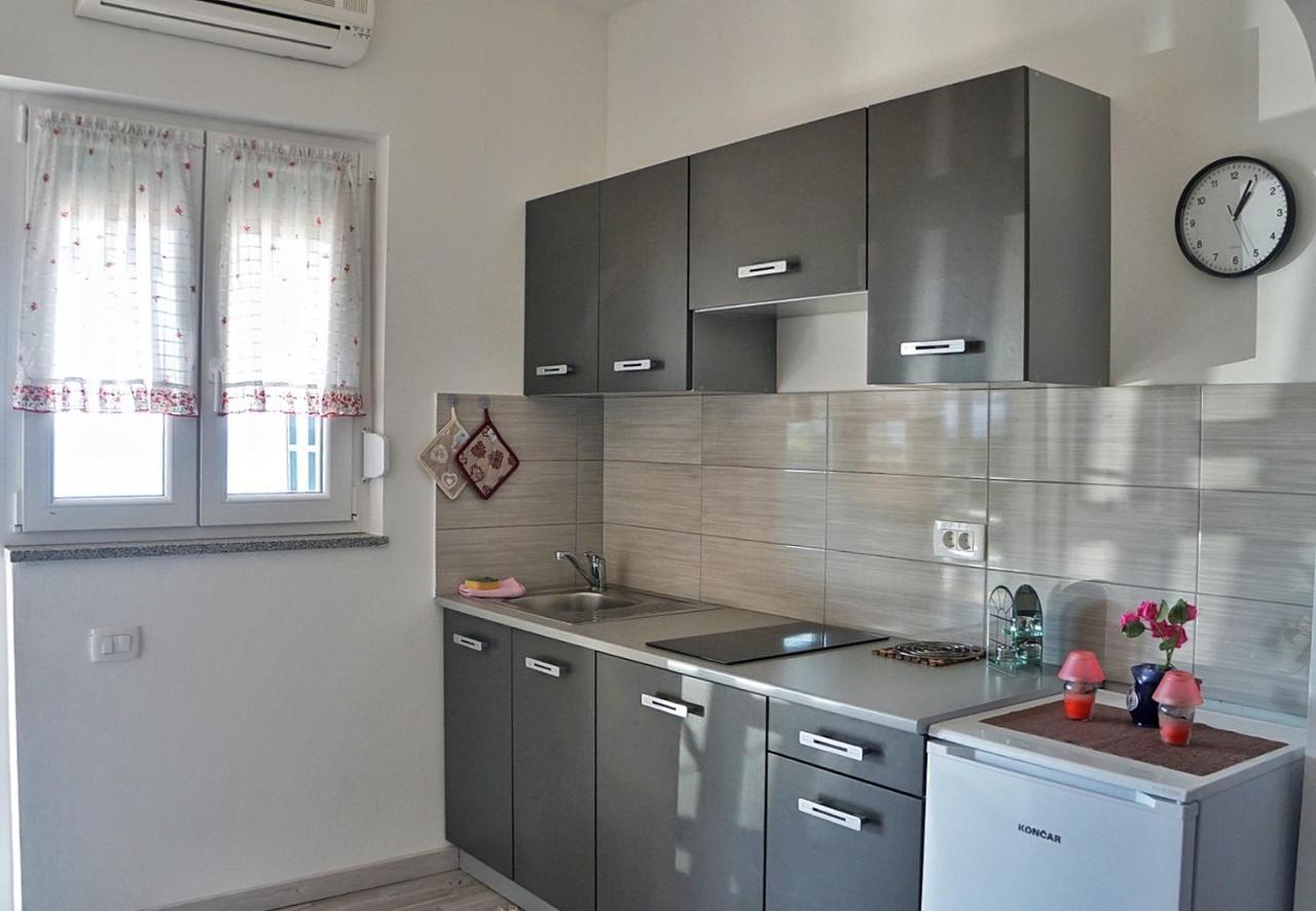 Apartmani Vesna Zambratija  Buitenkant foto
