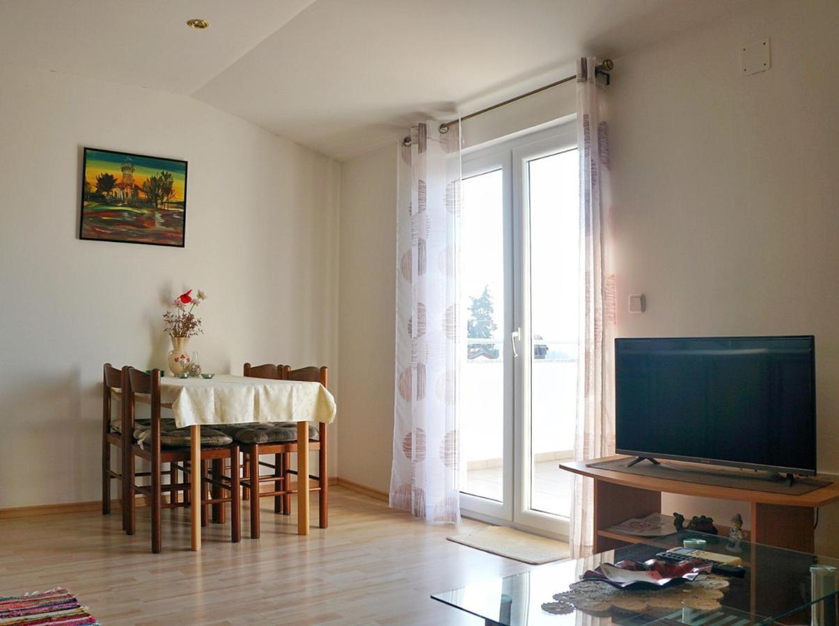 Apartmani Vesna Zambratija  Buitenkant foto