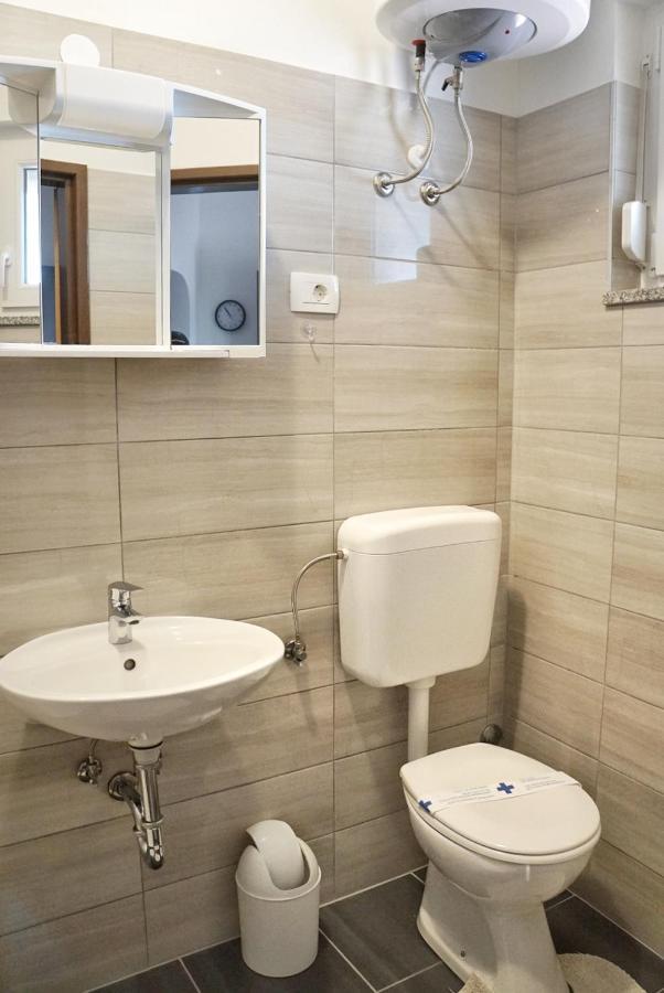 Apartmani Vesna Zambratija  Buitenkant foto